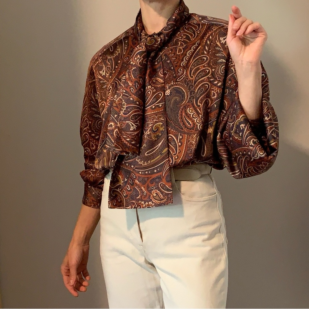 Vintage Made in France Paisley Print  Long Sleeve Blouse With col lavalliere